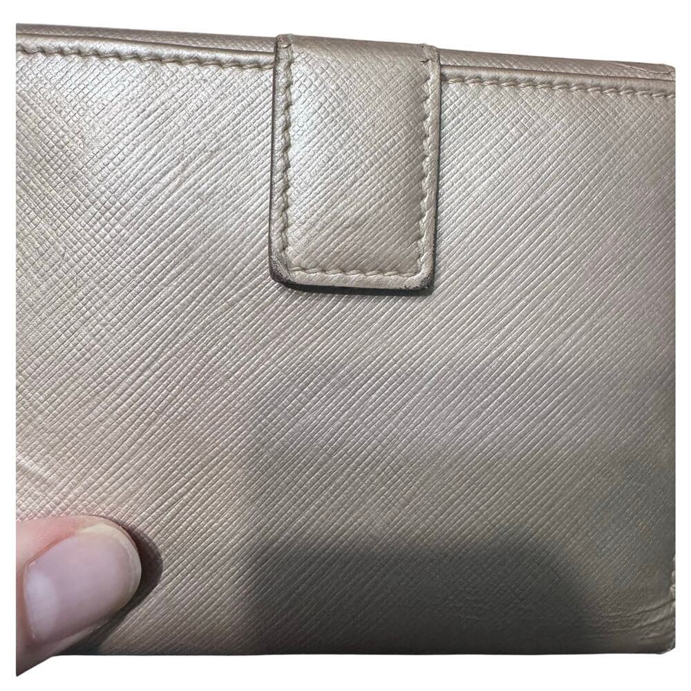 Auth Salvatore Ferragamo Rose Gold Gancini Leather Compact Wallet - Picture 15 of 16